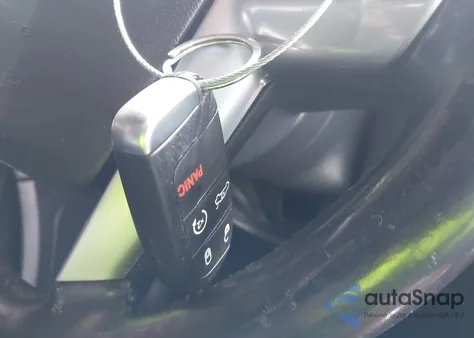 2013 Chrysler 300 Motown z USA, uszkodzony, nr VIN 2C3CCAAG5DH530184